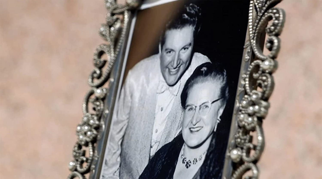 Look Me Over - Liberace