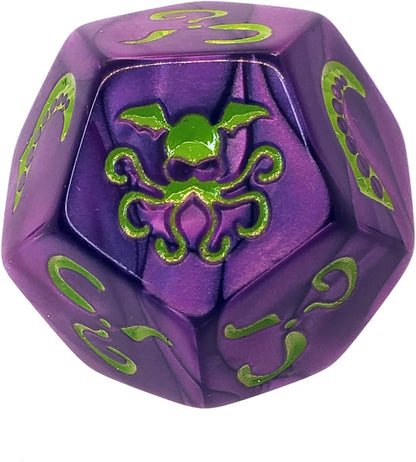 Cthulhu Dice | Plays in just a few minutes – even with six players | The perfect party game for your fellow Cthulhu cultists | For 2+ Players Ages 10 and Up