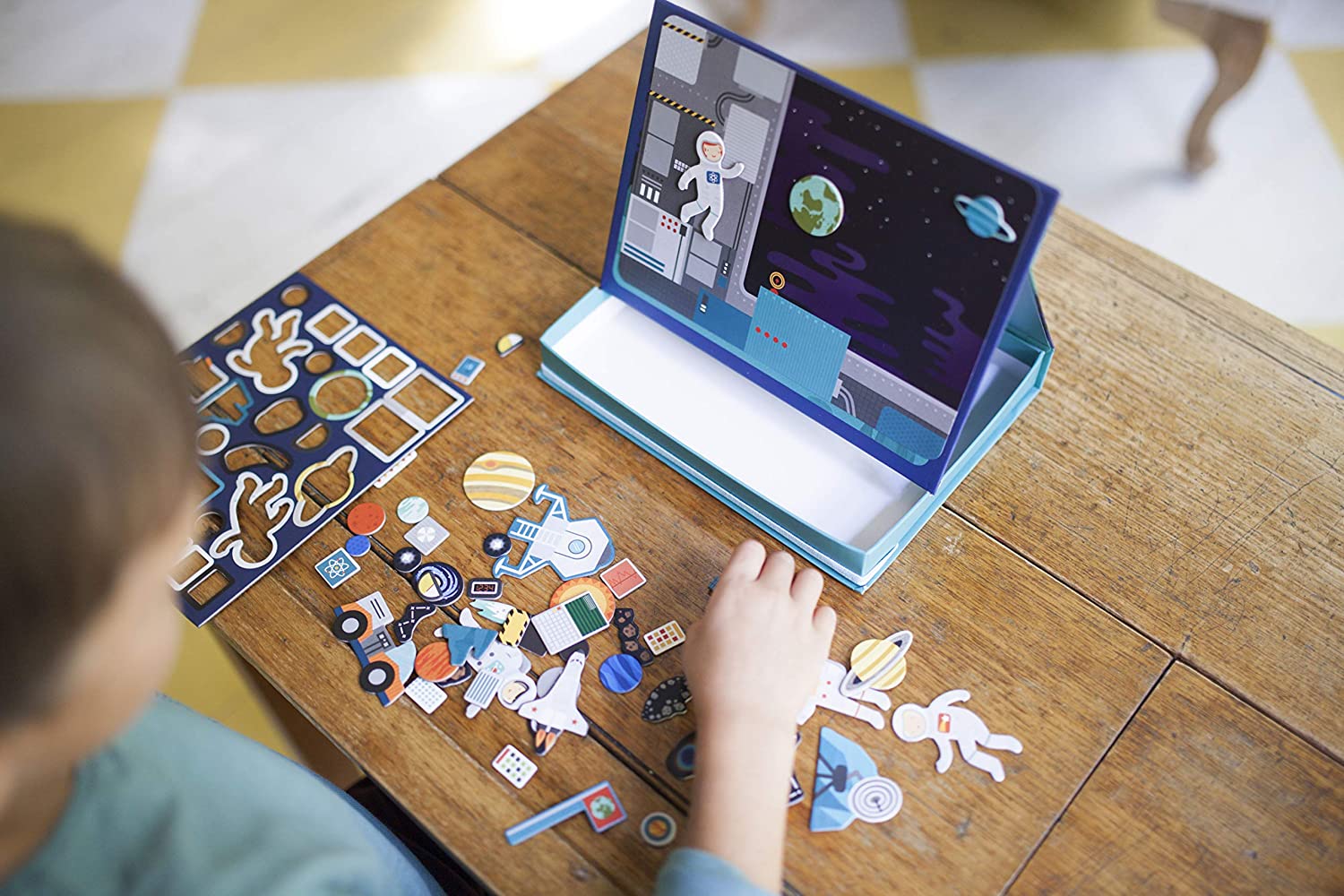 Petit Collage PTC244 Magnetic Play Set, Multi,Small Space