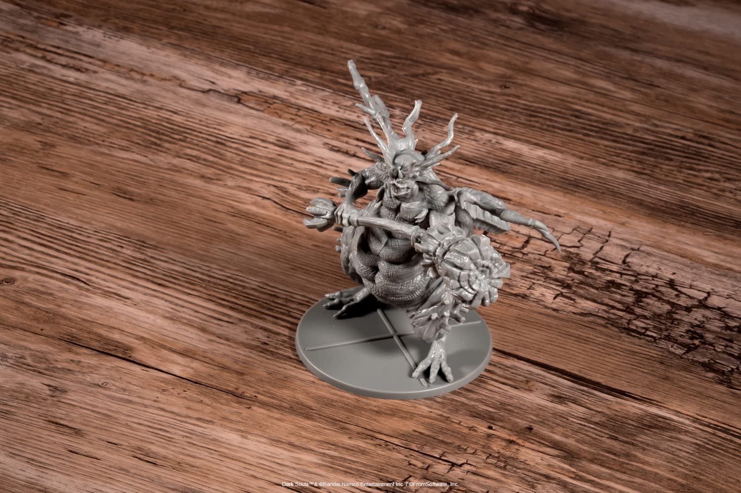 Dark Souls The Role Playing Game: Protector de Las miniaturas de Asilo y Cartas estadísticas. DND, RPG, D&D, Dungeons & Dragons. Compatible con 5E