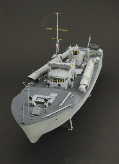 Italeri 510005610-1:35 Vosper 72 Inch 6 Inch MTB 77