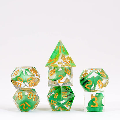 FanRoll by Metallic Dice Games Sharp Edge Resin DND Dice Set: Frog Dice, Role Playing Game Dice for Dungeons and Dragons