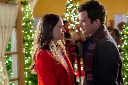 Christmas Joy / Finding Santa / Mingle All the Way (Hallmark Channel 3-Movie Collection)