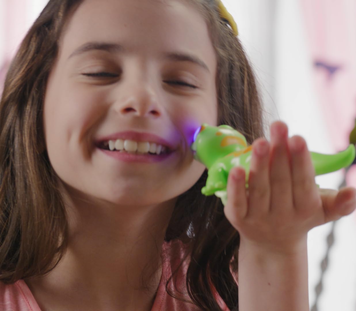 Animagic: Lets Go Gecko - Green | Your Hurrying Scurrying Best Friend! | Interactive Walking Pet Gecko with Over 25 Lights and Sounds | For Ages 5+ (Design may vary