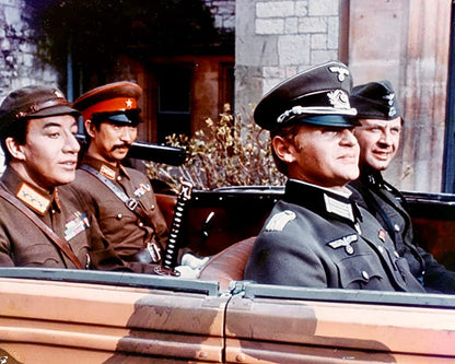 Weiche Betten, harte Schlachten / Brillante Militärkomödie mit Starbesetzung (Pidax Film-Klassiker