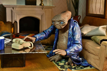 NECA - E.T. - 40th Anniversary Telepathic E.T. Ultimate 7" Action Figure