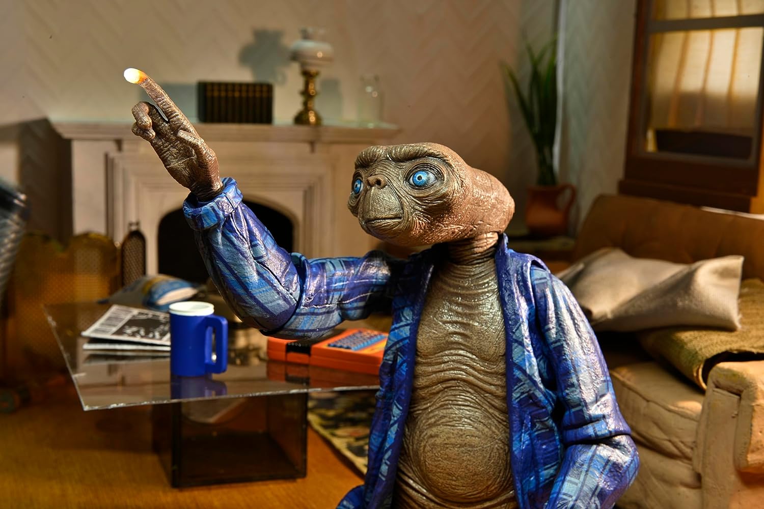 NECA - E.T. - 40th Anniversary Telepathic E.T. Ultimate 7" Action Figure