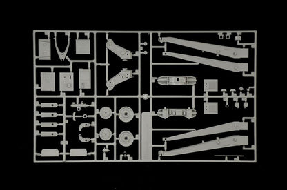 Italeri 6581 M1 155 mm Howitzer 1/35 Scale Plastic Model Kit with Six Figures