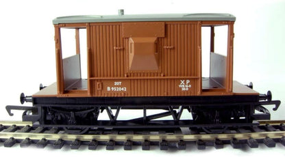 Hornby RailRoad BR, 20T Brake Van - Era 4/5