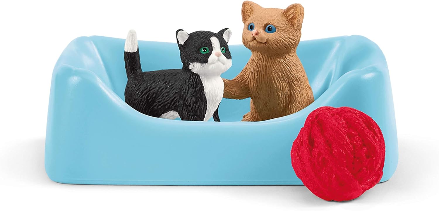 schleich Farm World 42501 Cute Cats and Kittens Playtime Figurine Set - 9-Piece Realistic Mother Cat and Baby Kitten Figurine Small Playset - Toy Animals for Boys and Girls, Gift for Kids Ages 3+