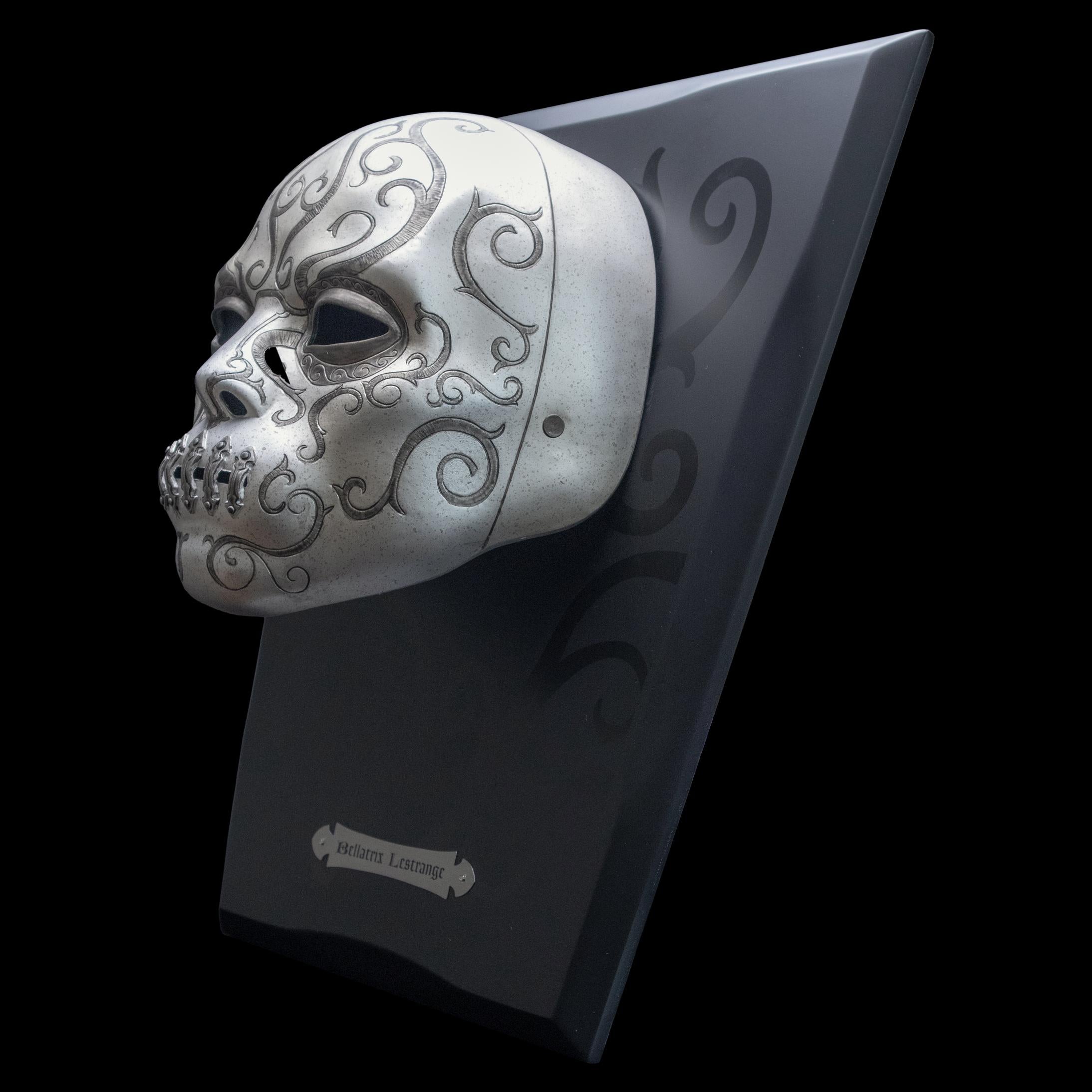 La noble colección White Knight Bookend