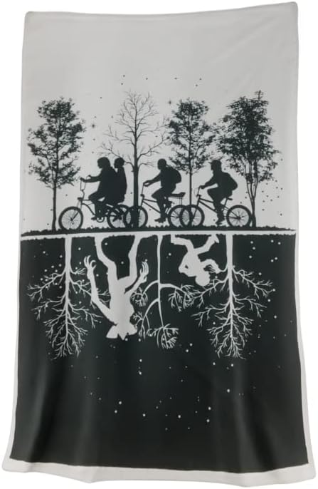Nemesis Now Stranger Things Throw, Black & White, 100 * 150cm