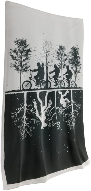 Nemesis Now Stranger Things Throw, Black & White, 100 * 150cm