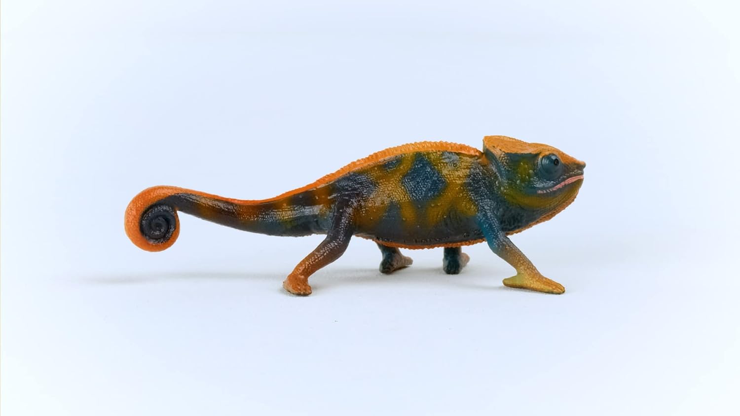 SCHLEICH 14858 Chamäleon, für Kinder ab 3+ Jahren, WILD Life - Spielfigur 14840 Schnabeltier, für Kinder ab 3+ Jahren, WILD Life - Spielfigur