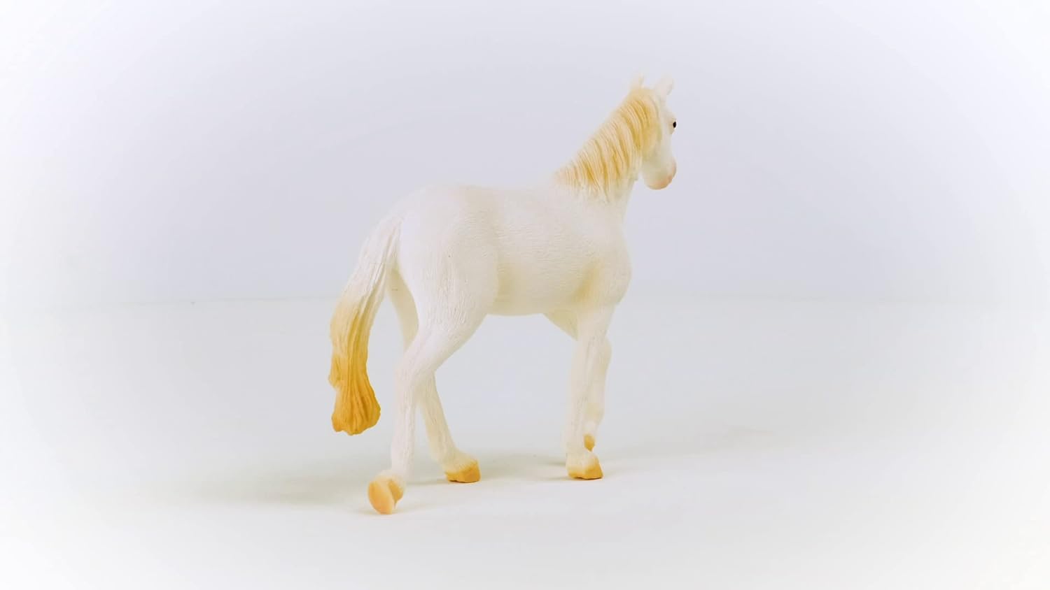 SCHLEICH 13959 Camarillo Mare Farm World Toy Figurine for children aged 3-8 Years