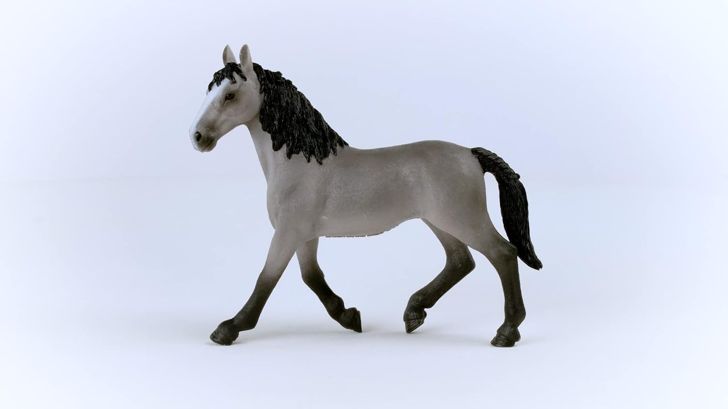 Schleich Horses 2023, Horse Club, Horse Toys for Girls and Boys Cheval de Selle Francais Mare Horse Toy Figurine, Ages 5+