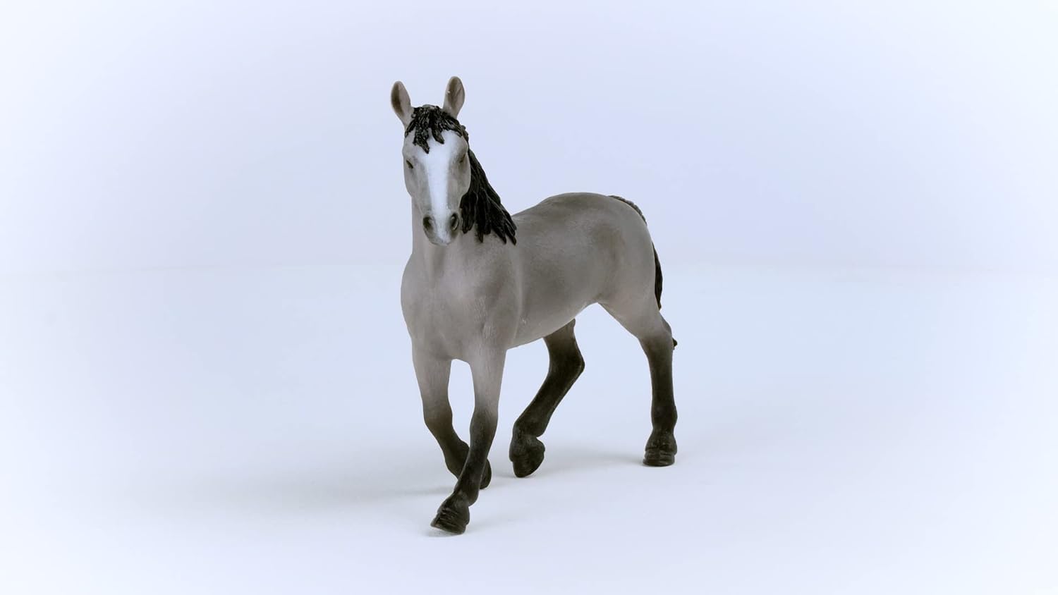 Schleich Horses 2023, Horse Club, Horse Toys for Girls and Boys Cheval de Selle Francais Mare Horse Toy Figurine, Ages 5+