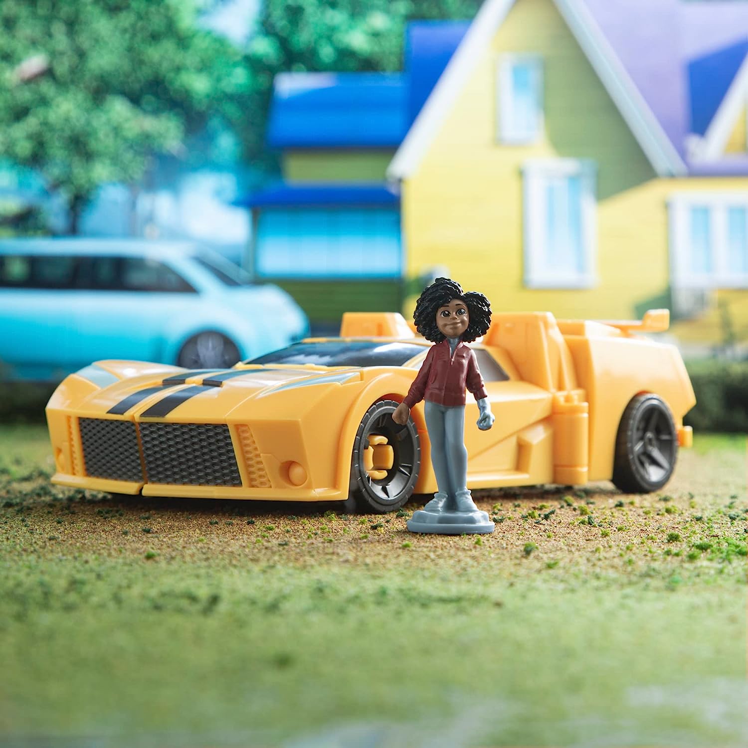 Transformers Figuras EarthSpark - Figura Cambiador de Giro Bumblebee de 20 cm con Figura de Mo Malto de 5 cm - A Partir de 6 años