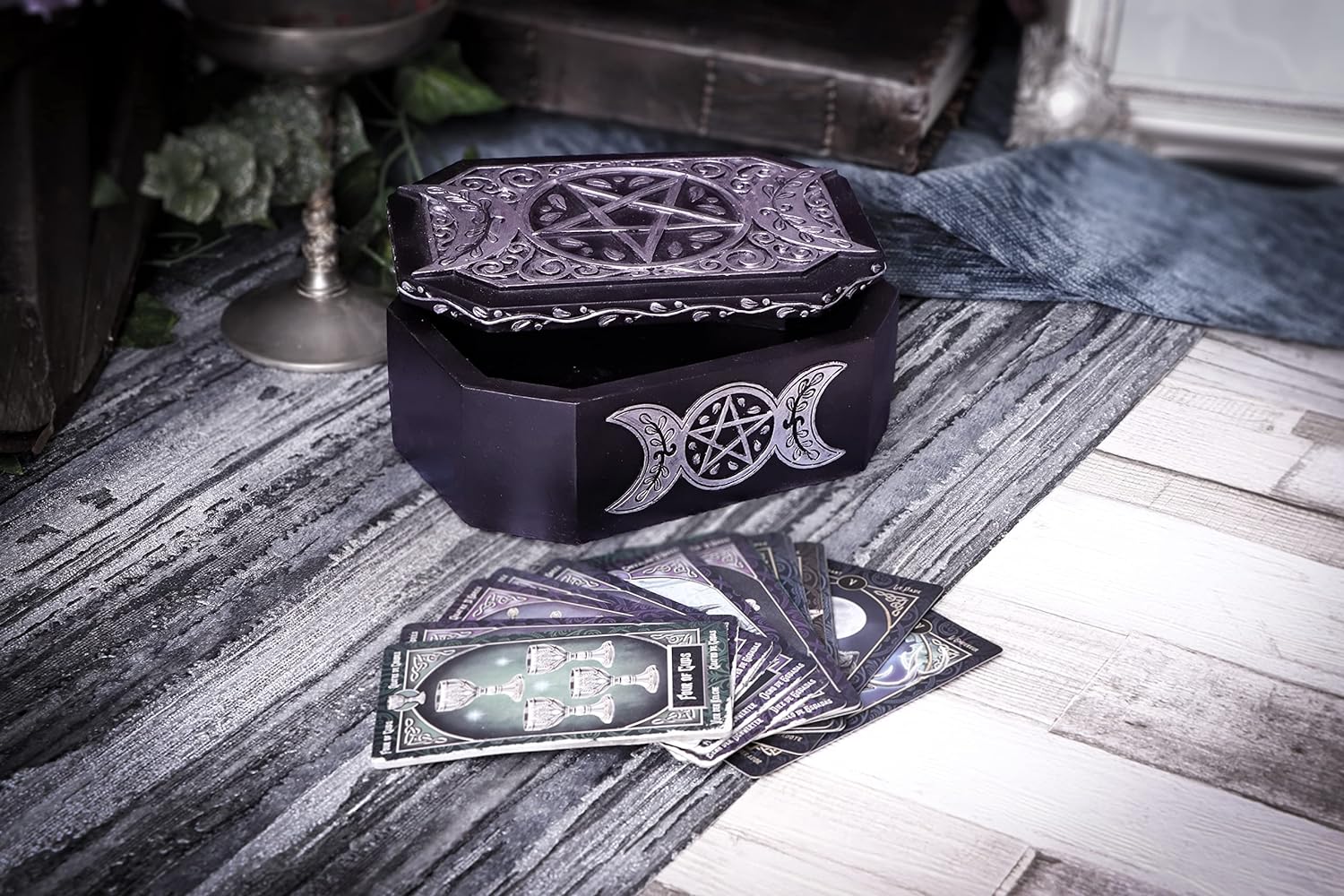 Nemesis Now Hecate's Protection Box, Black, 17.8cm