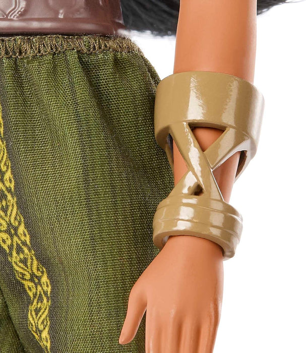 Mattel Disney Princess Dolls, Raya Posable Fashion Doll with Sparkling Clothing and Accessories, Disney Movie Toys, HLX22