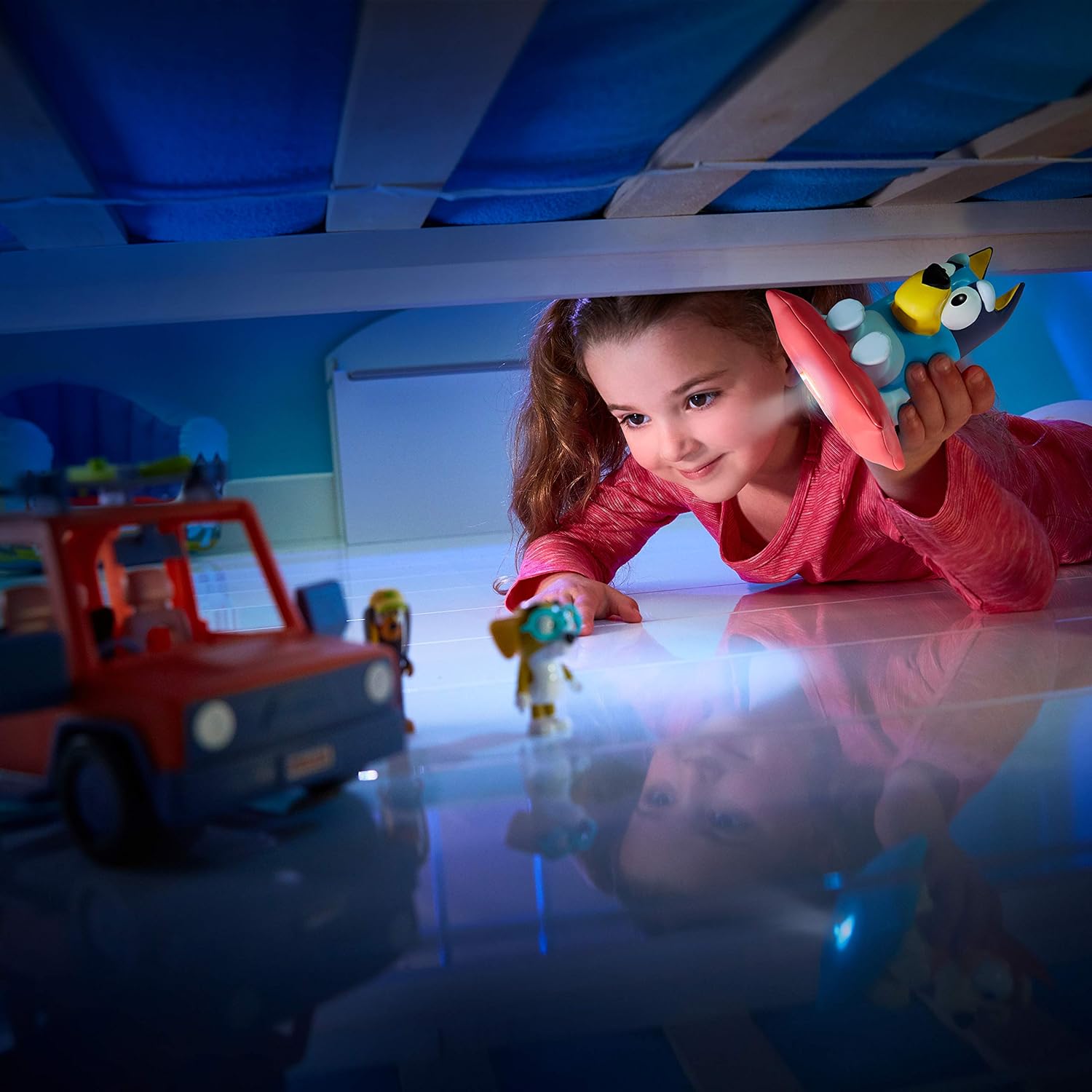 Bluey 2 in 1 Bedtime Night Light and Handy Flashlight - LED Night Light with Auto-Off Timer, Multicolor, 14312