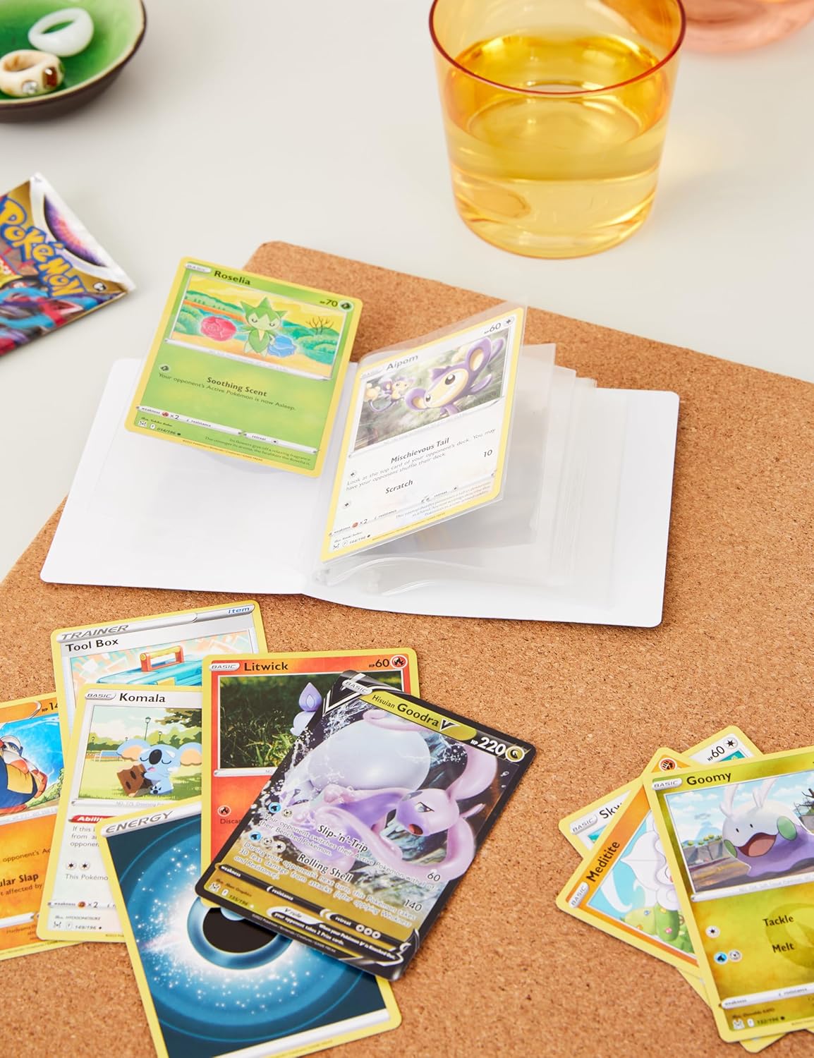 Pokémon TCG: Sword & Shield Lost Origin Mini Portfolio & 1 Booster Pack, Medium