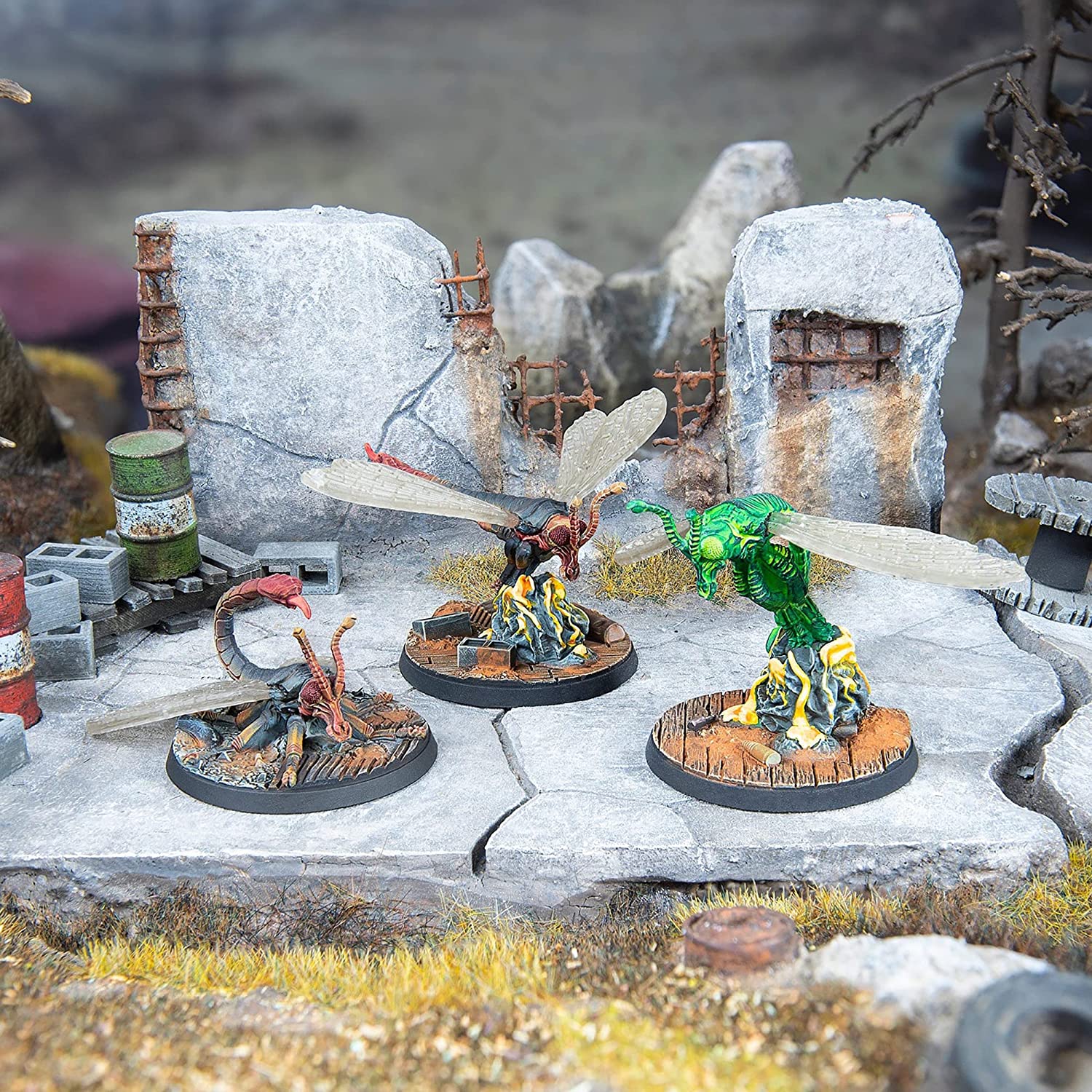 Fallout Wasteland Warfare: Creatures - Sting Wings - 3 Unpainted Resin Miniatures, RPG, Includes Scenic Bases, 32MM Scale Figures, Tabletop Roleplaying Game Minifigures