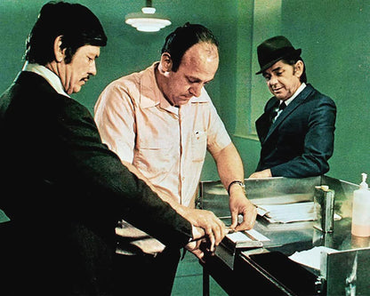 Ein Mann geht über Leichen (L'assassino di pietra) - EXTENDED EDITION / Kinofassung & Extended Cut des Thrillers mit Charles Bronson (Pidax Film-Klassiker)