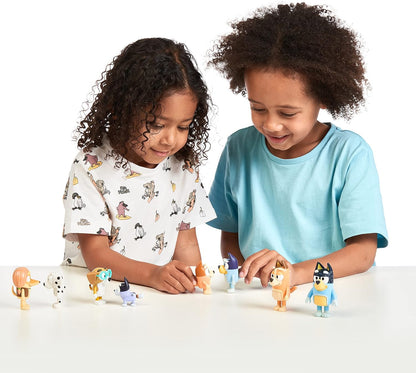 Bluey - Coffret de 8 Figurines – La Famille et les Amis de Bluey (5,3 à 8,3 cm