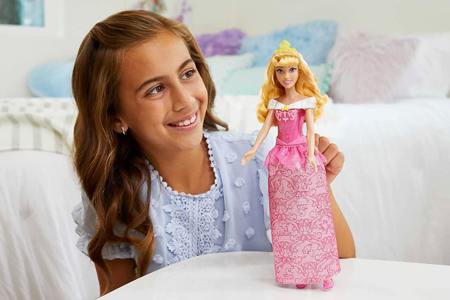 Mattel Disney Princess Aurora Muñeca princesa película La bella durmiente, juguete +3 años (HLW09