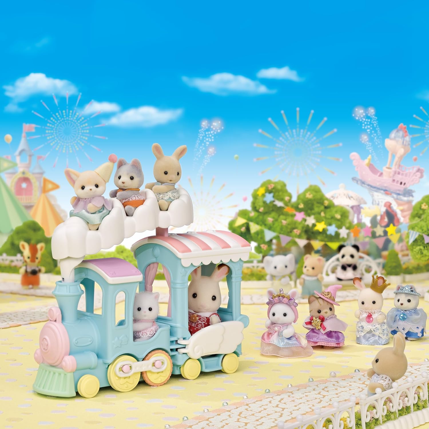 Sylvanian Families 5702 Floating Cloud Rainbow Train, Multi Colour