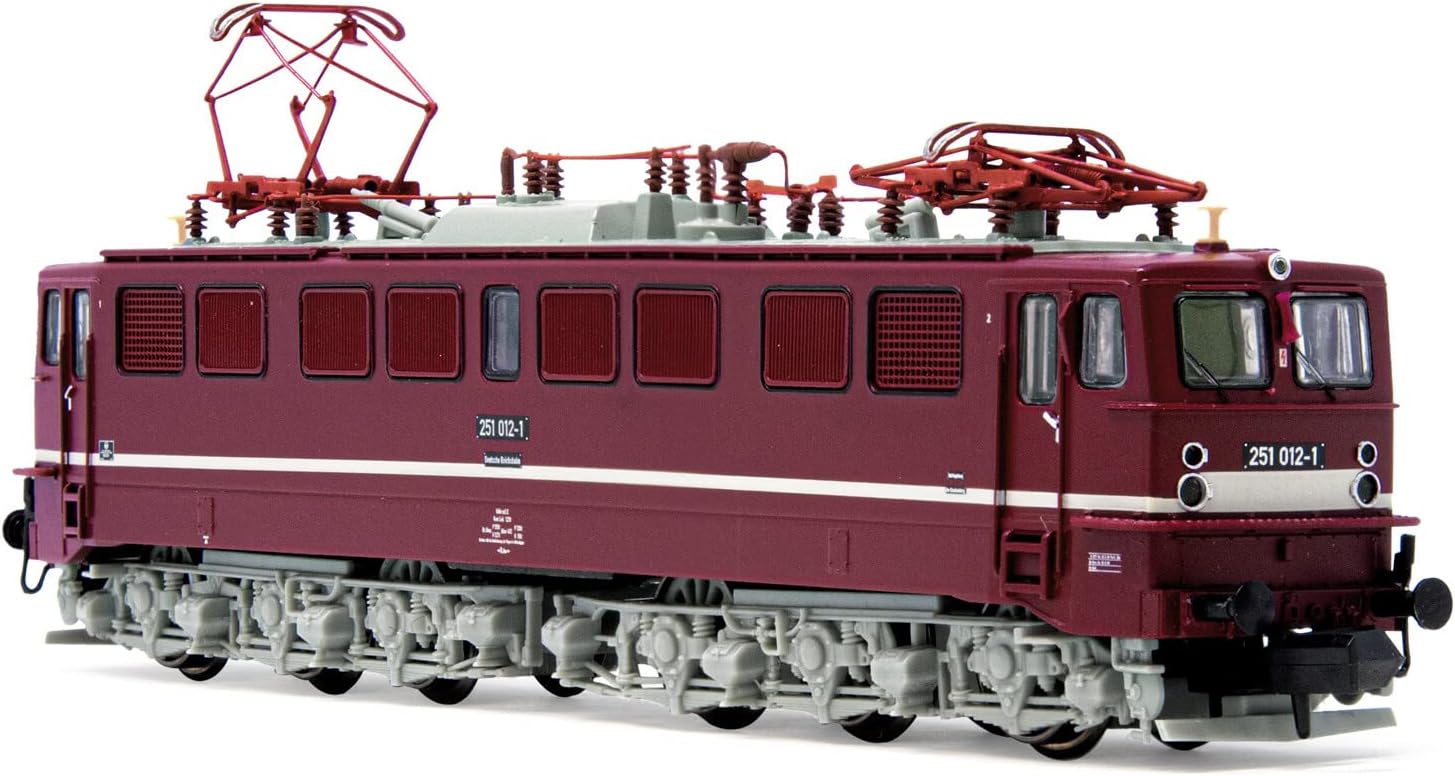 Arnold SNCF, 141R 1173 steam locomotive, "Mistral", boxpok wheels, black, big fuel tender