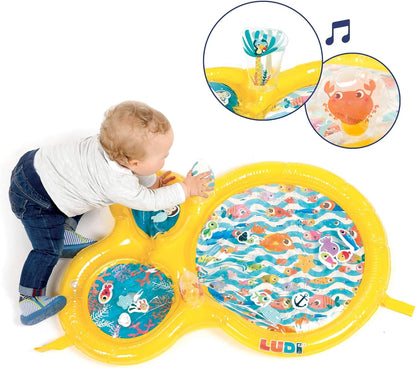 LUDI - Water Play Mat - Big Playmat of Water to Awaken The Senses of Baby and Develop Motor Skills - 16 Floating Foam Animals - from 10 Months