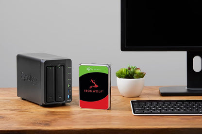Seagate IronWolf 6 TB interne Festplatte NAS HDD, 3.5", 5400 U/Min, 256 MB Cache, SATA 6 Gb/s, silber, Data Rescue Services (ST6000VN006)