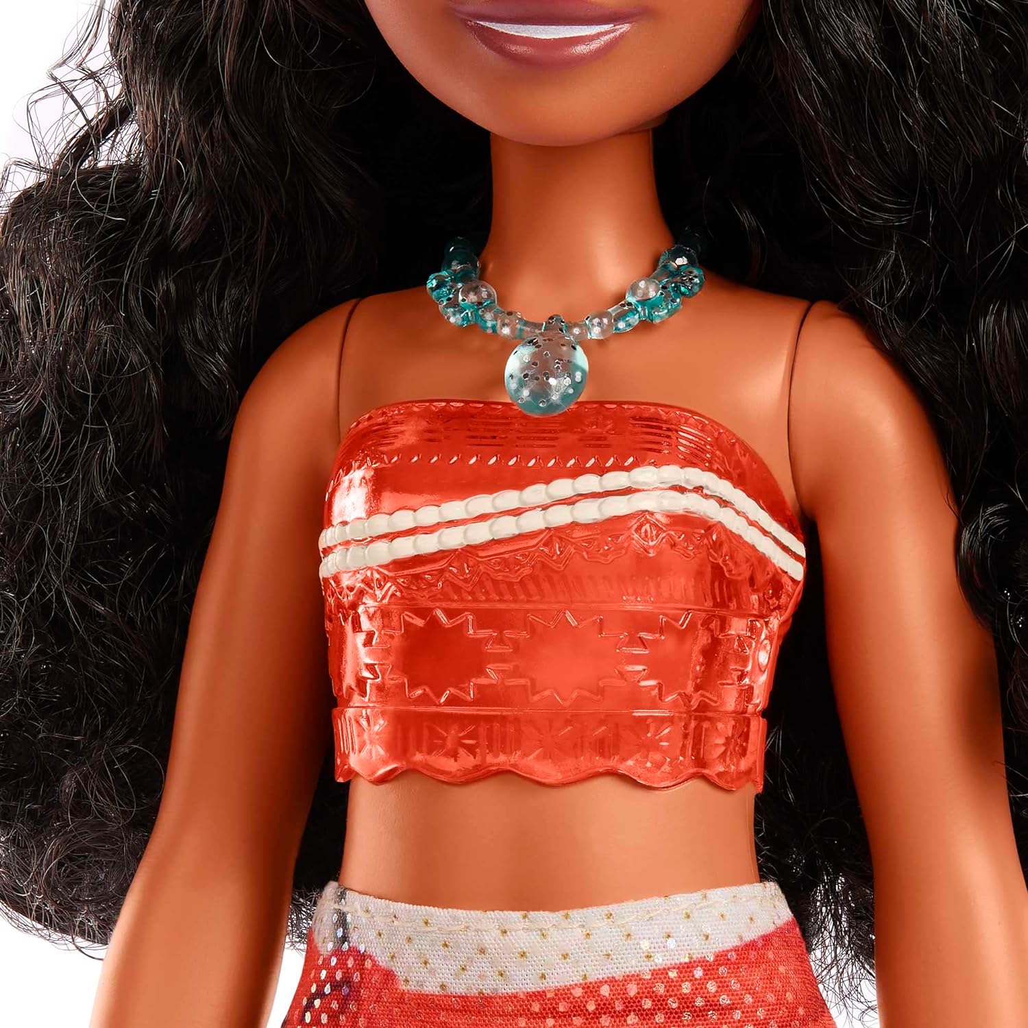 Mattel Disney Princess Toys, Vaiana Posable Fashion Doll with Sparkling Clothing and Accessories Inspired by the Disney Movie, Gift for Kids, HPG68