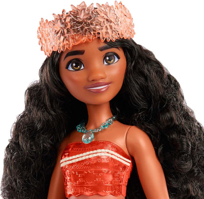 Mattel Disney Princess Toys, Vaiana Posable Fashion Doll with Sparkling Clothing and Accessories Inspired by the Disney Movie, Gift for Kids, HPG68
