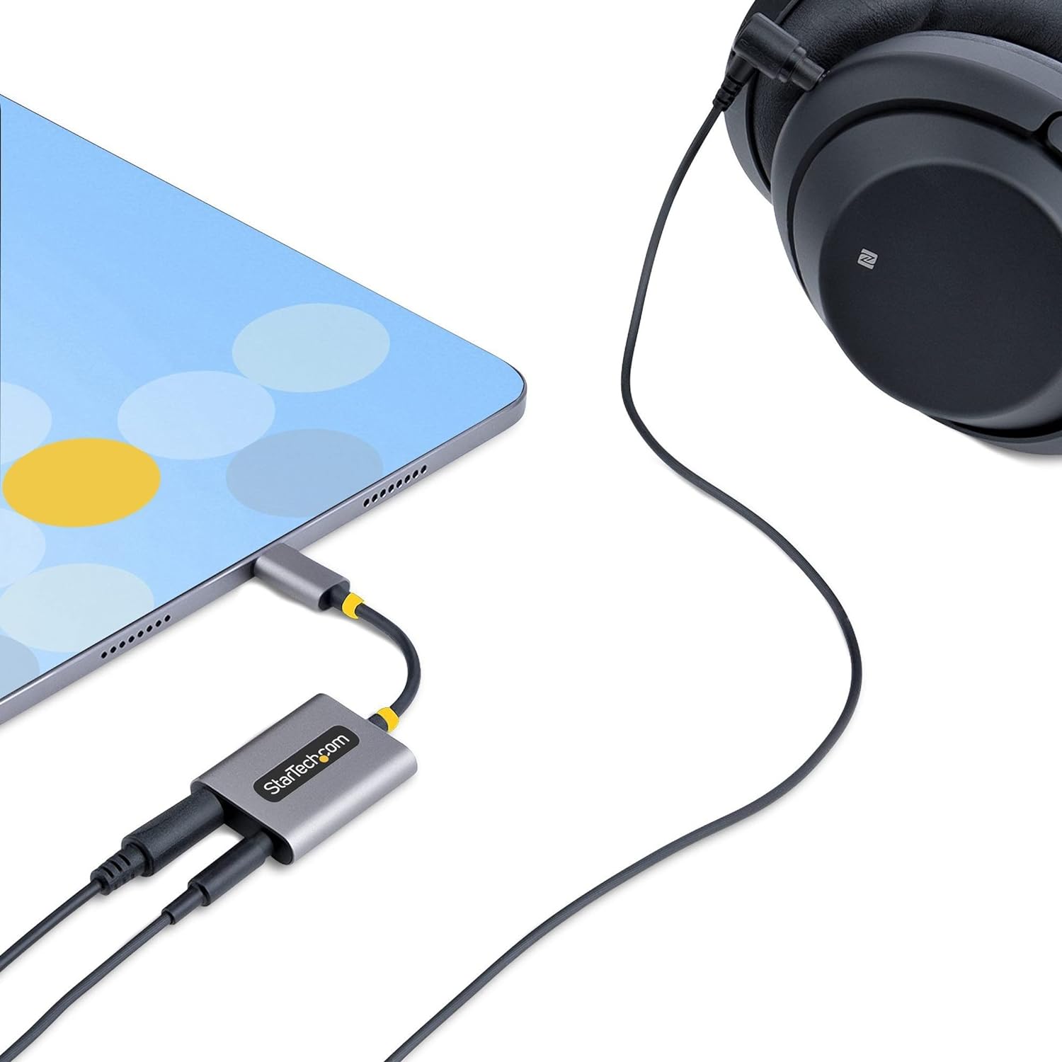 StarTech.com USB-C Headphone Splitter, USB Type C Dual Headset Adapter w/Mic Input, USB C to 3.5mm Audio Adapter/Earphone Dongle, USB C to Audio Jack/Aux Output, 24-bit DAC (USBC-AUDIO-SPLITTER