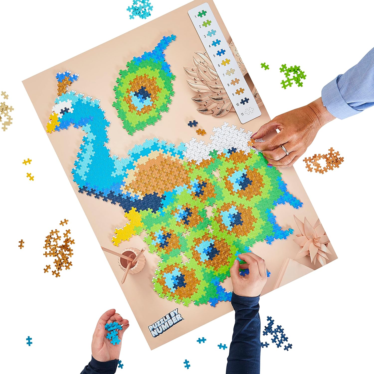Plus-Plus 3931 9603931 Ingenious Construction Toy Puzzle Peacock Creative Building Blocks 800 Pieces, Multicoloured