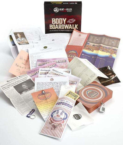 Hunt A Killer: Body On The Boardwalk, Cattura l'assassino del parco divertimenti, Gioco interattivo di misteri irrisolti, Scatola misteriosa per una serata di gioco, Carte degli omicidi misteriosi