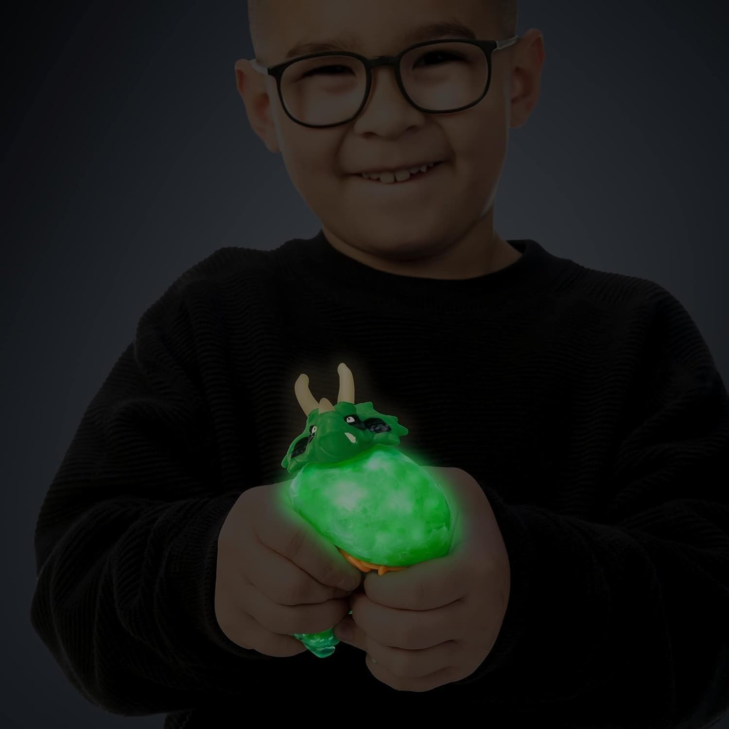 Heroes of Goo Jit Zu Glow Shifters Hero Pack. Super Gooey Tritops Hero Pack. Goo Filled Toy with a unique Glowing Goo Transformation. (42503