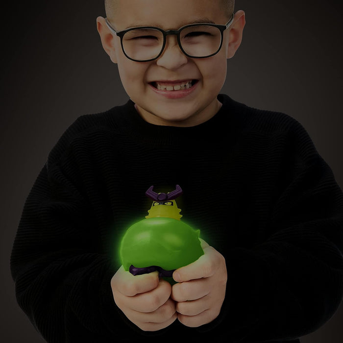 Heroes of Goo Jit Zu Glow Shifters Hero Pack. Super Oozy Scorpius Hero Pack. Goo Filled Toy with a unique Glowing Goo Transformation. (42505