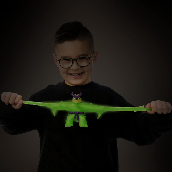 Heroes of Goo Jit Zu Glow Shifters Hero Pack. Super Oozy Scorpius Hero Pack. Goo Filled Toy with a unique Glowing Goo Transformation. (42505