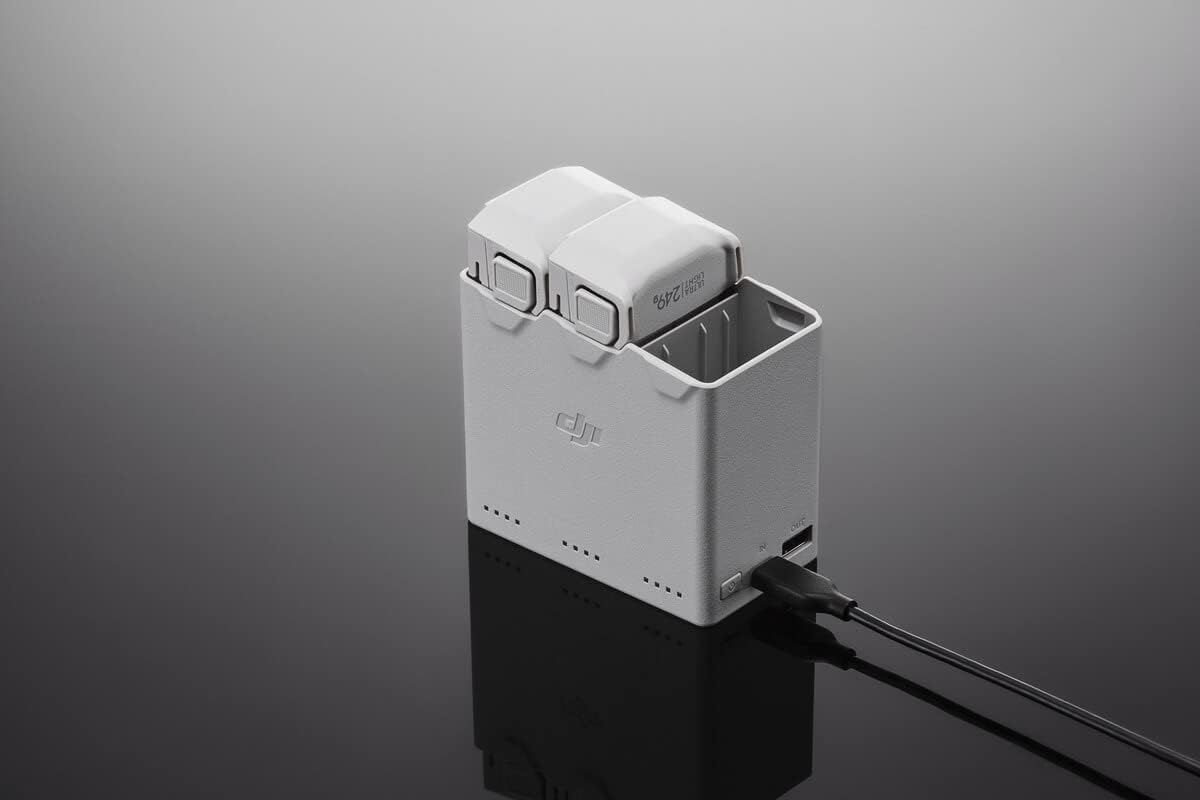 DJI Mini 3 Pro Two-Way Charging Hub & Mini 3 Pro Propeller