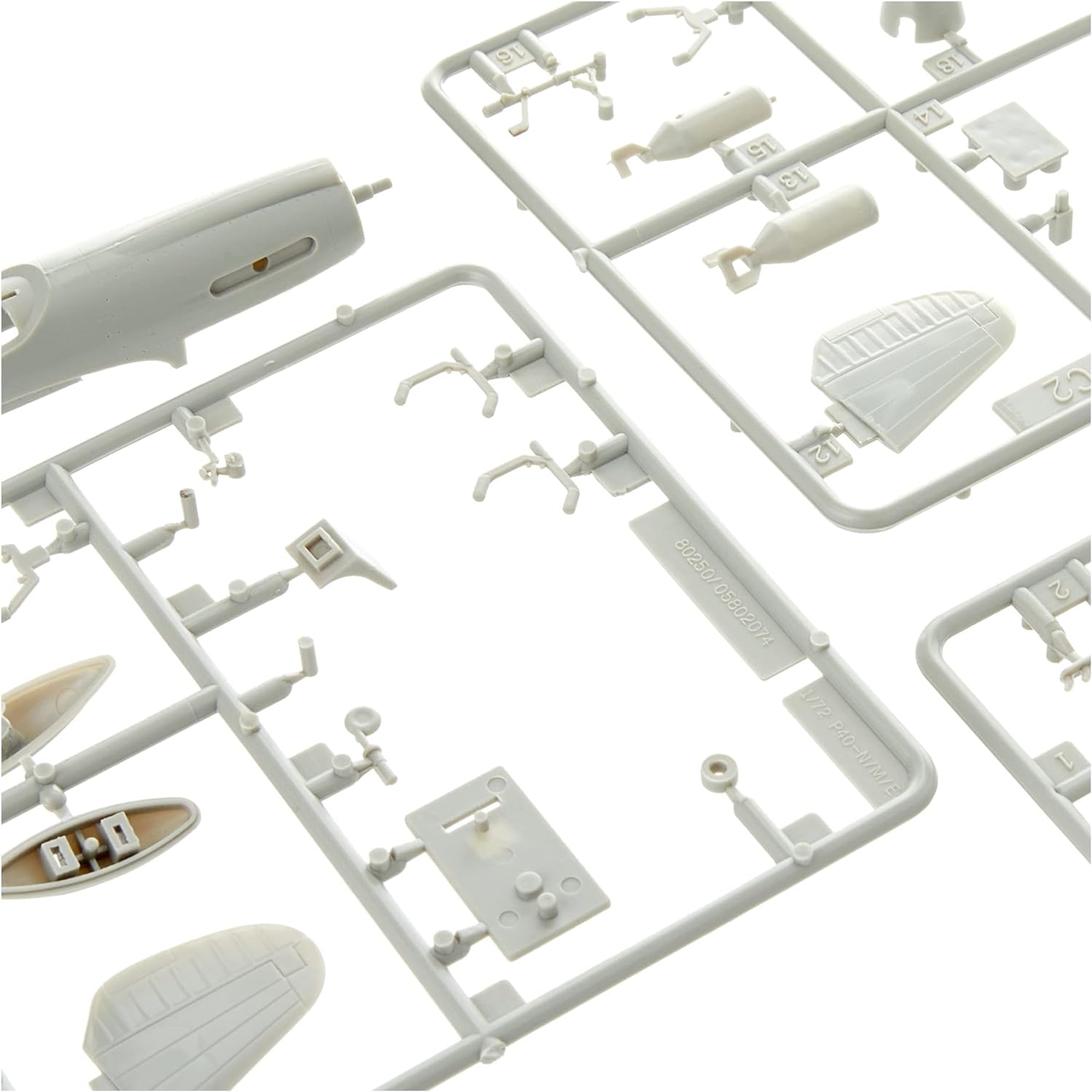 Hobbyboss 1:72 Scale P-40E Kittyhawk Diecast Model Kit