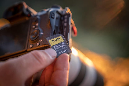 SFM512T.SYM M-Series Tough SDXC 512GB