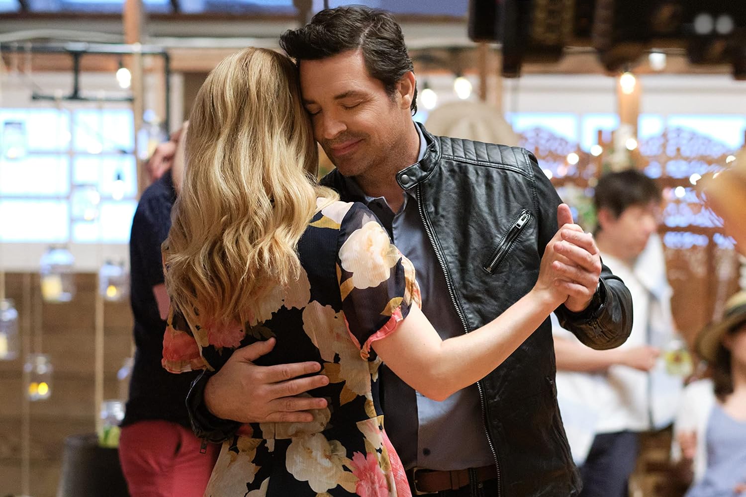 Marry Go Round / Wedding of a Lifetime (Hallmark 2-Movie Collection