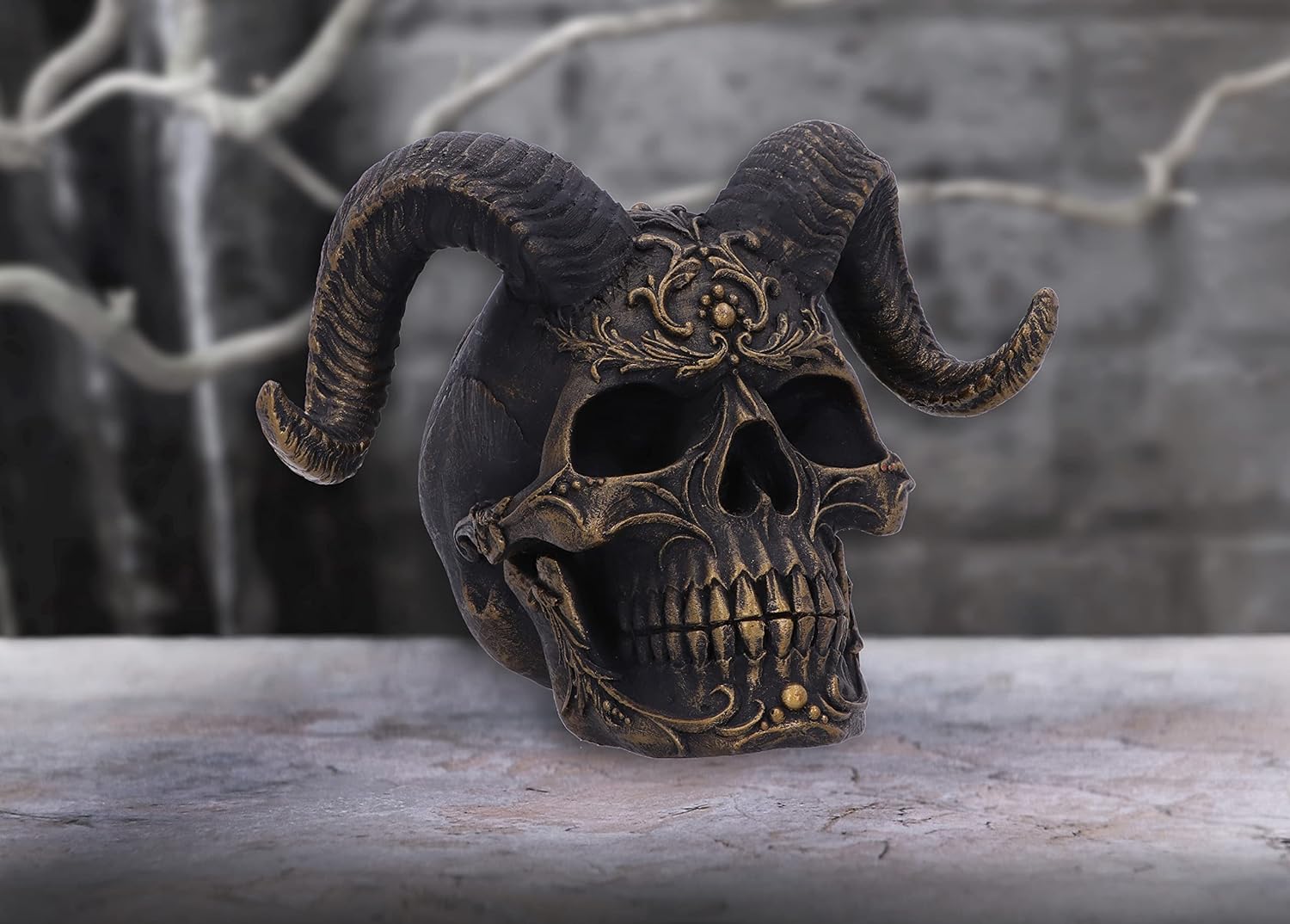 Nemesis Now Adorno de Calavera de Terror, diábolo Negro, 18 cm