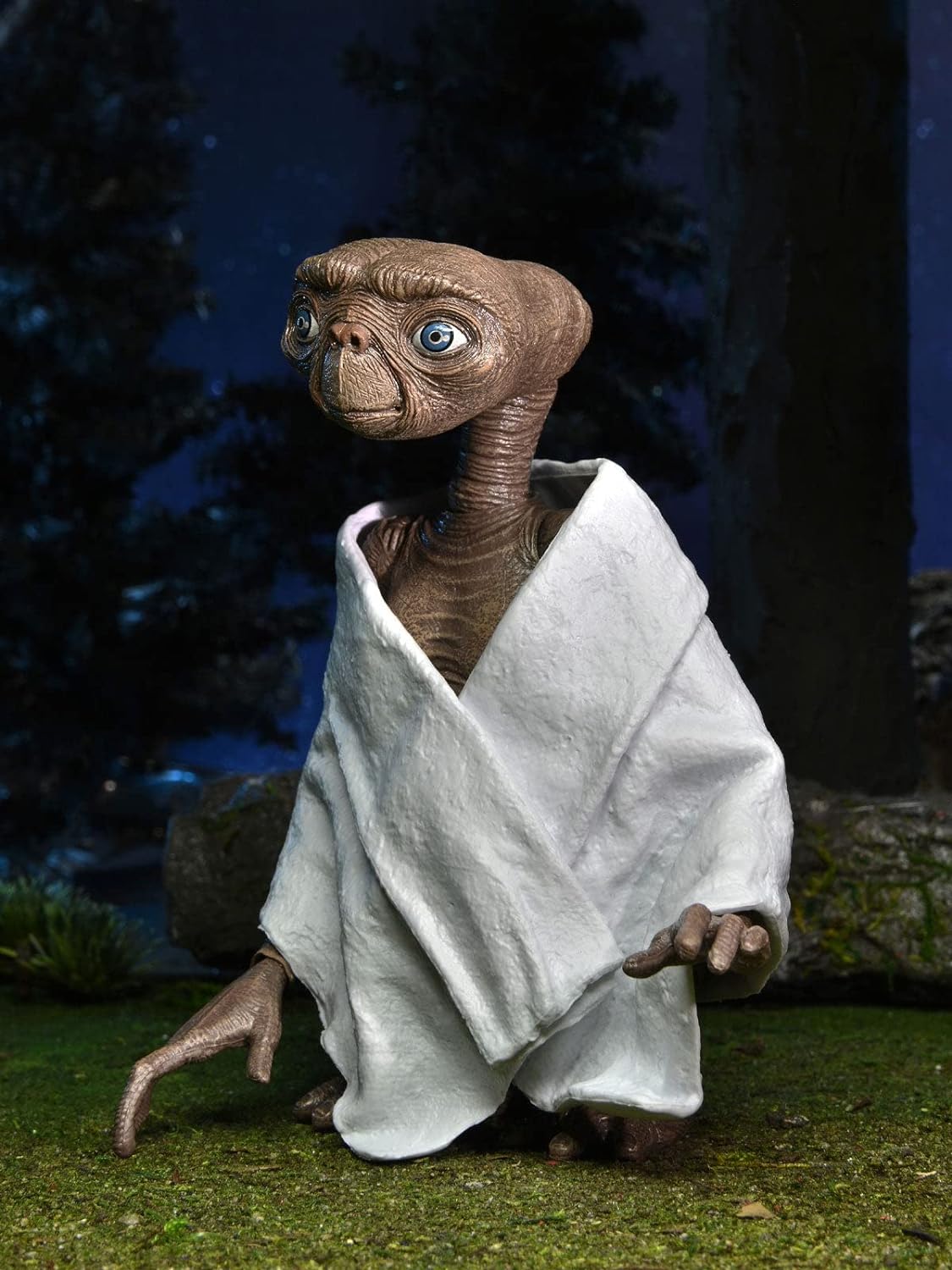 NECA - E.T. - 40th Anniversary E.T. Ultimate 7" Action Figure