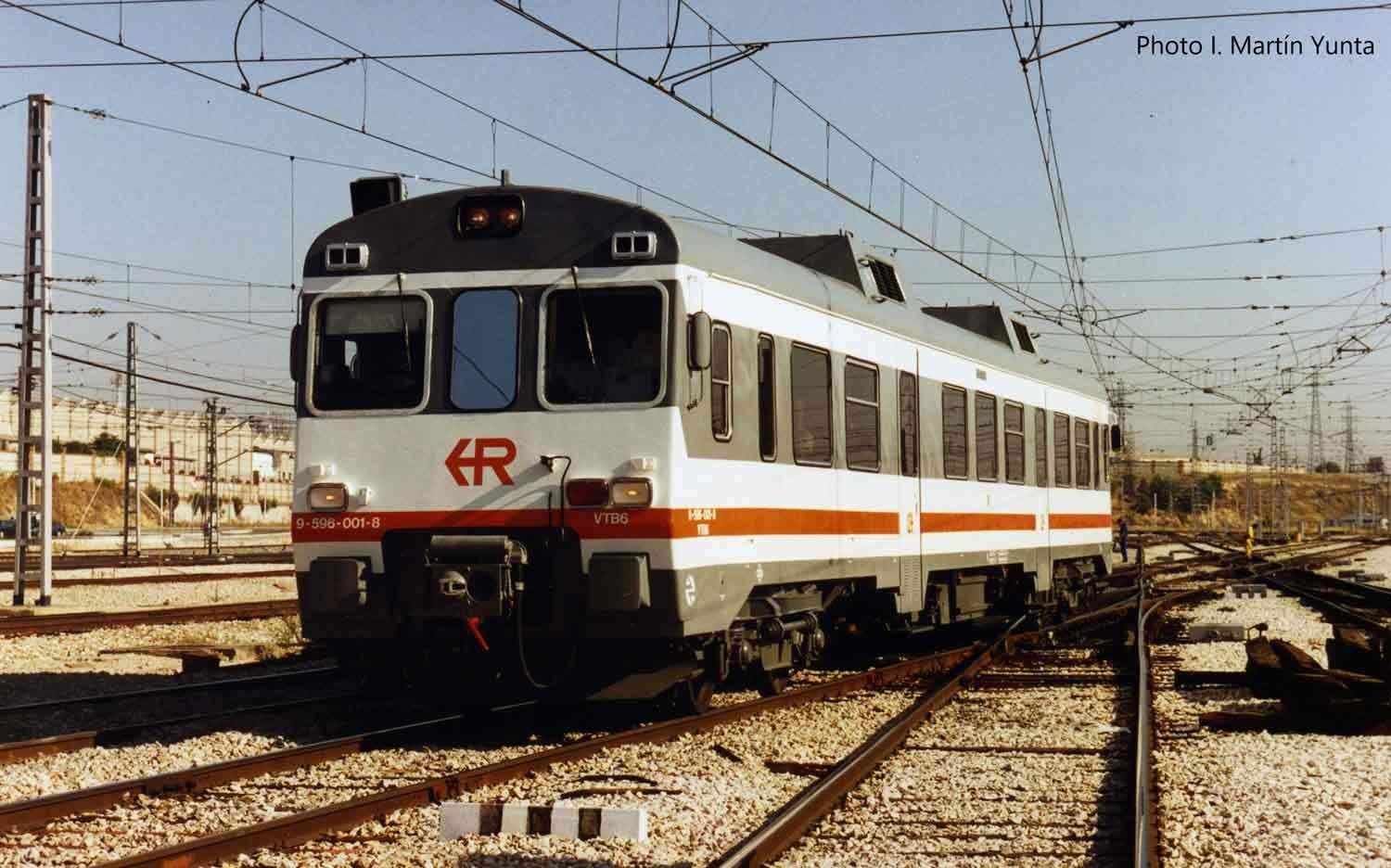 Electrotren - RENFE, diesel railcar class 596 "Regionales R1", 9-596-003-4, period V