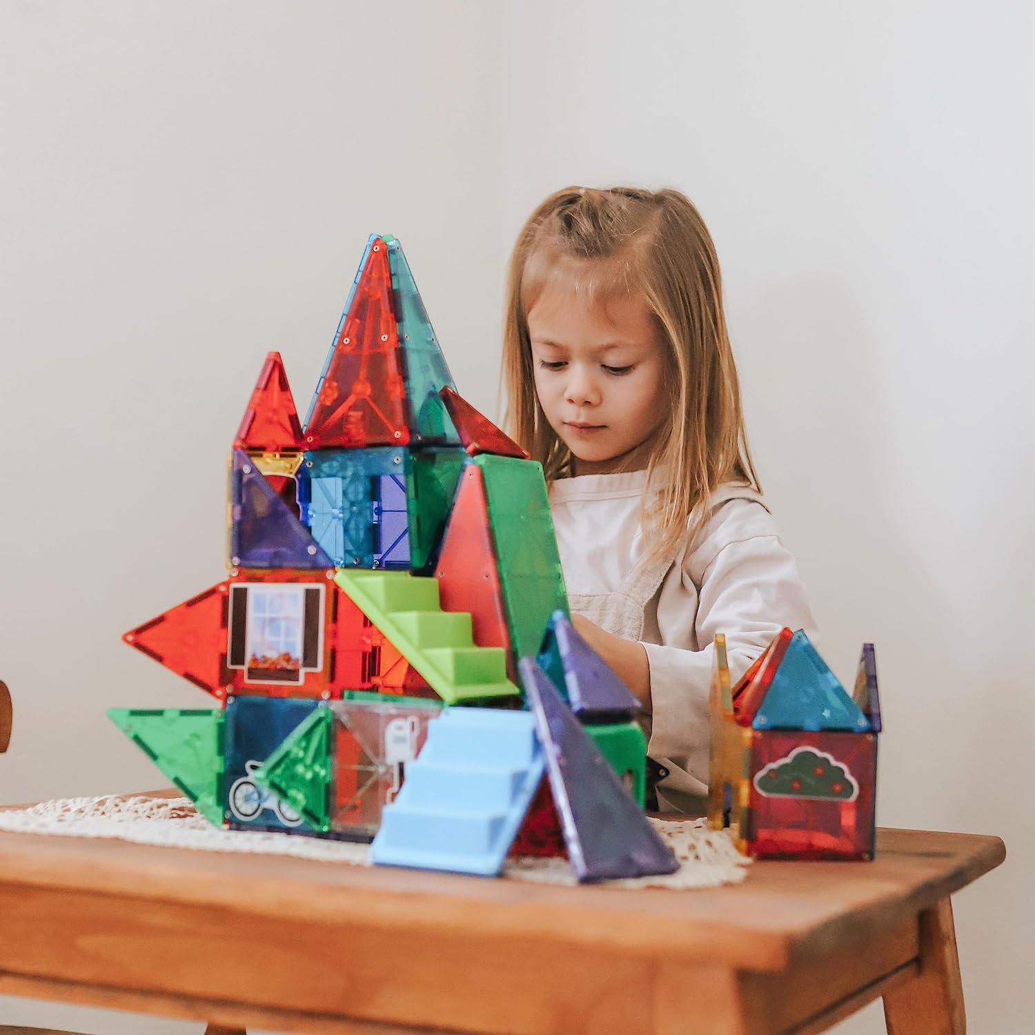 Magna-Tiles House 28 Piece Set - 3D magnetic building tiles, For Ages 3+, 18332